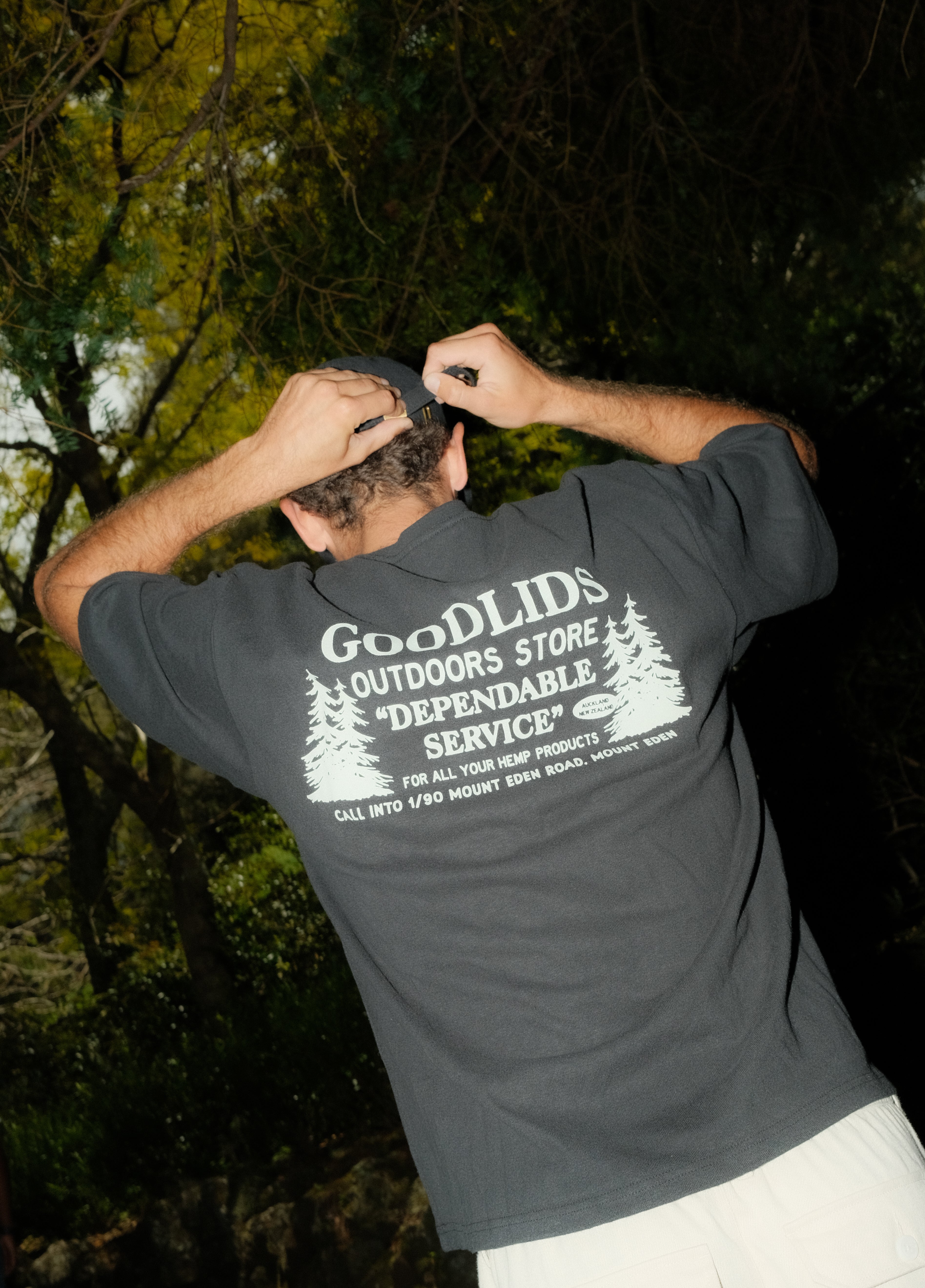 Store Tee