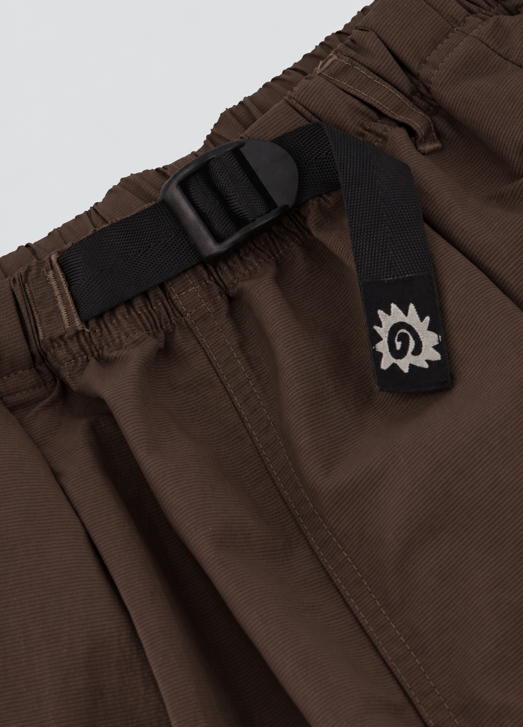 Pleated Hiking Shorts - Brown
