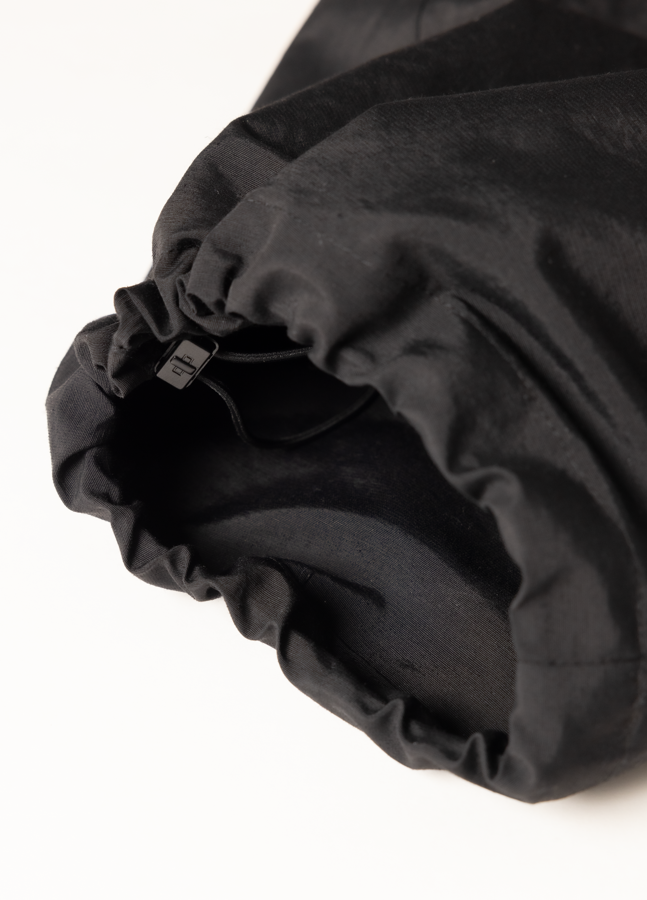 Pleated Hiking Pants - Black