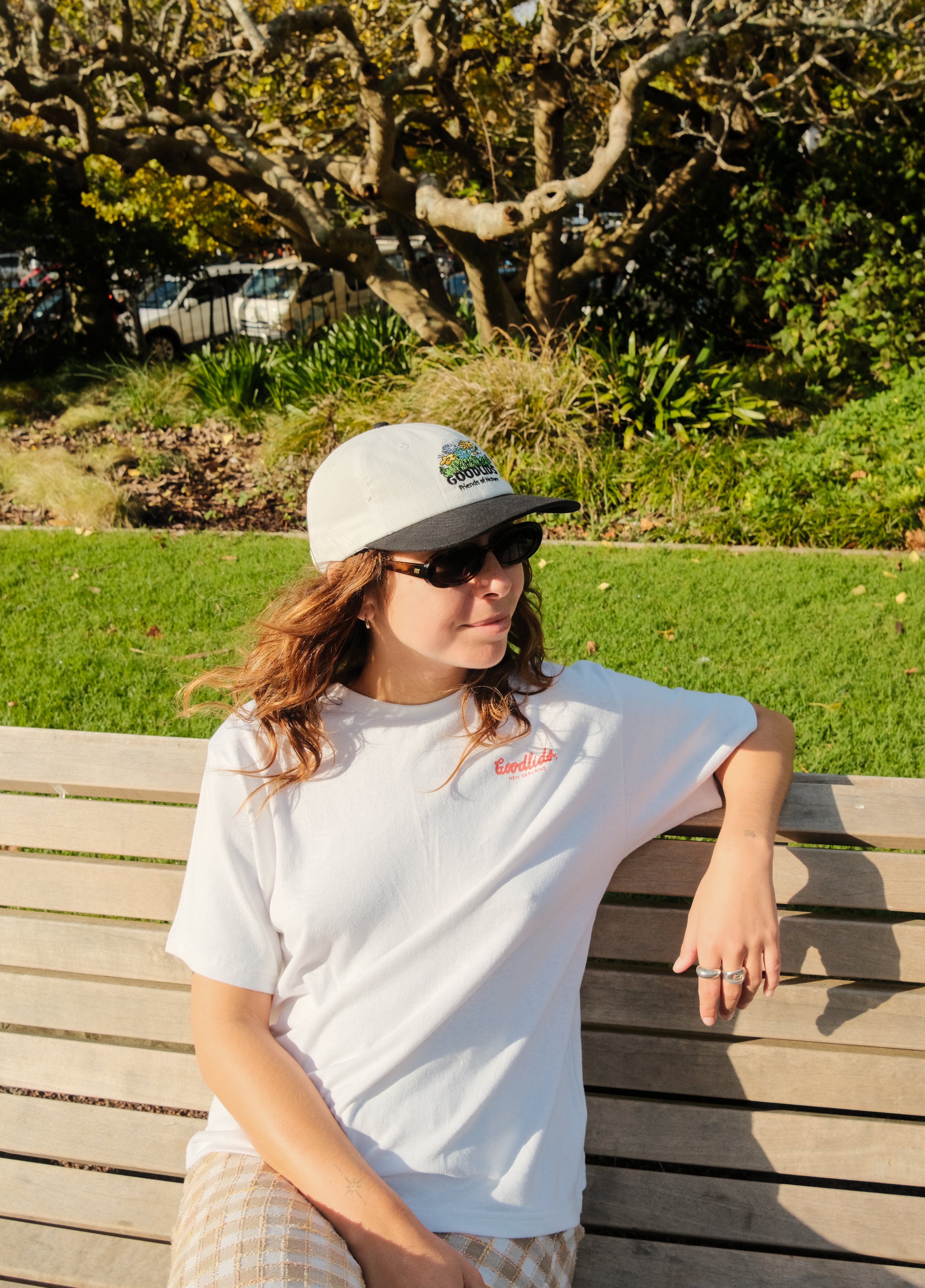 Friends Lid - Black/White