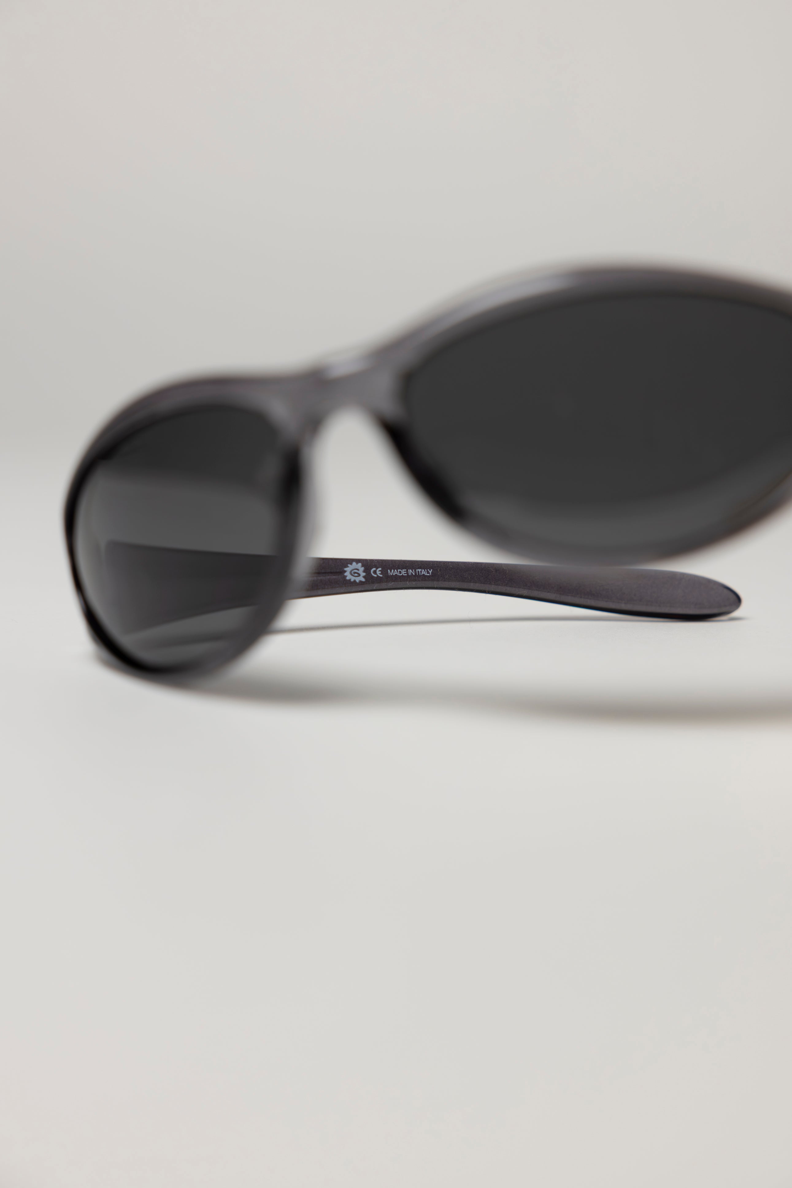 The G Sunglasses - Crystal